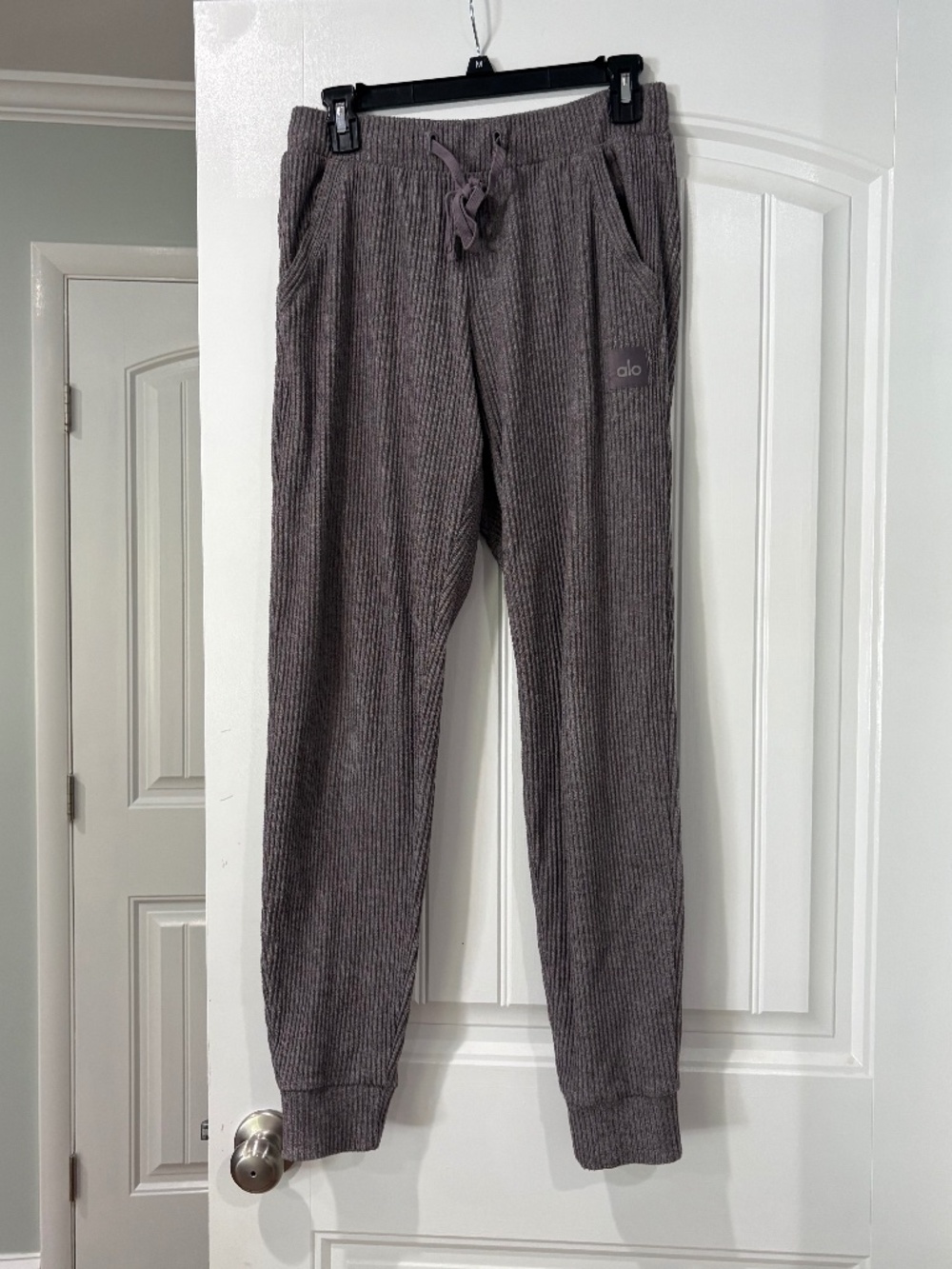 Alo Muse Joggers Small